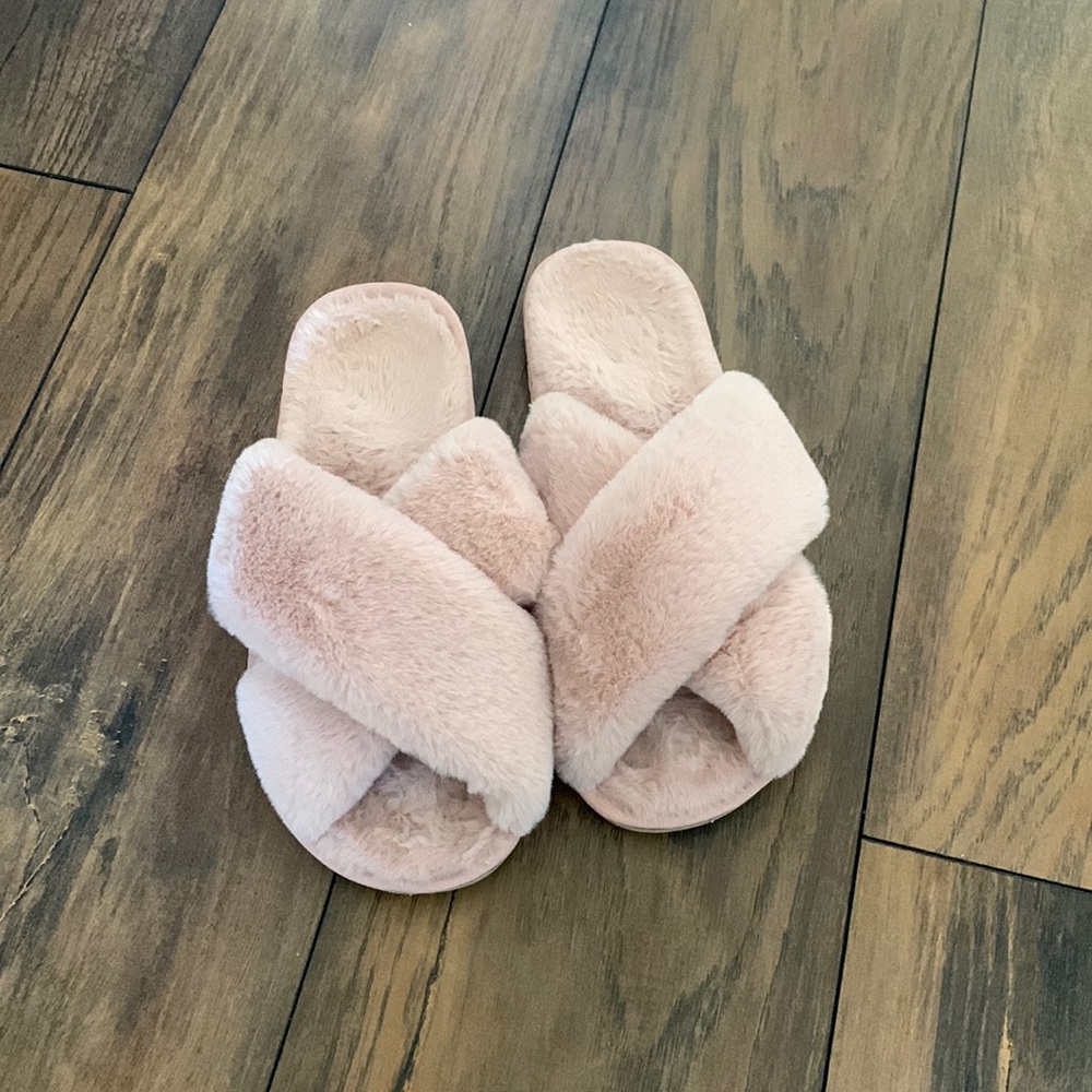 (2/$15) Pink Fuzzy Criss Cross Slippers